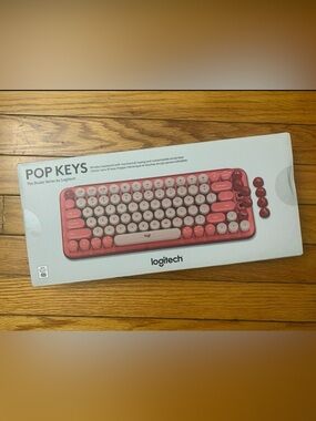 Logitech POP Keys Wireless Bluetooth Mechanical Keyboard (Heartbreaker Rose) New